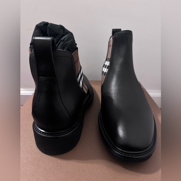 Burberry Vintage Check Detail  Leather Chelsea￼Boote Size US9/42 - Picture 5 of 16